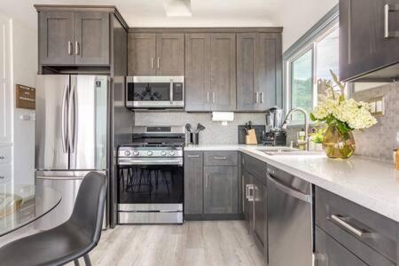 Amazing Ocean View - Luxury Manhattan Beach 1 Bedroom - Parking Eksteriør bilde